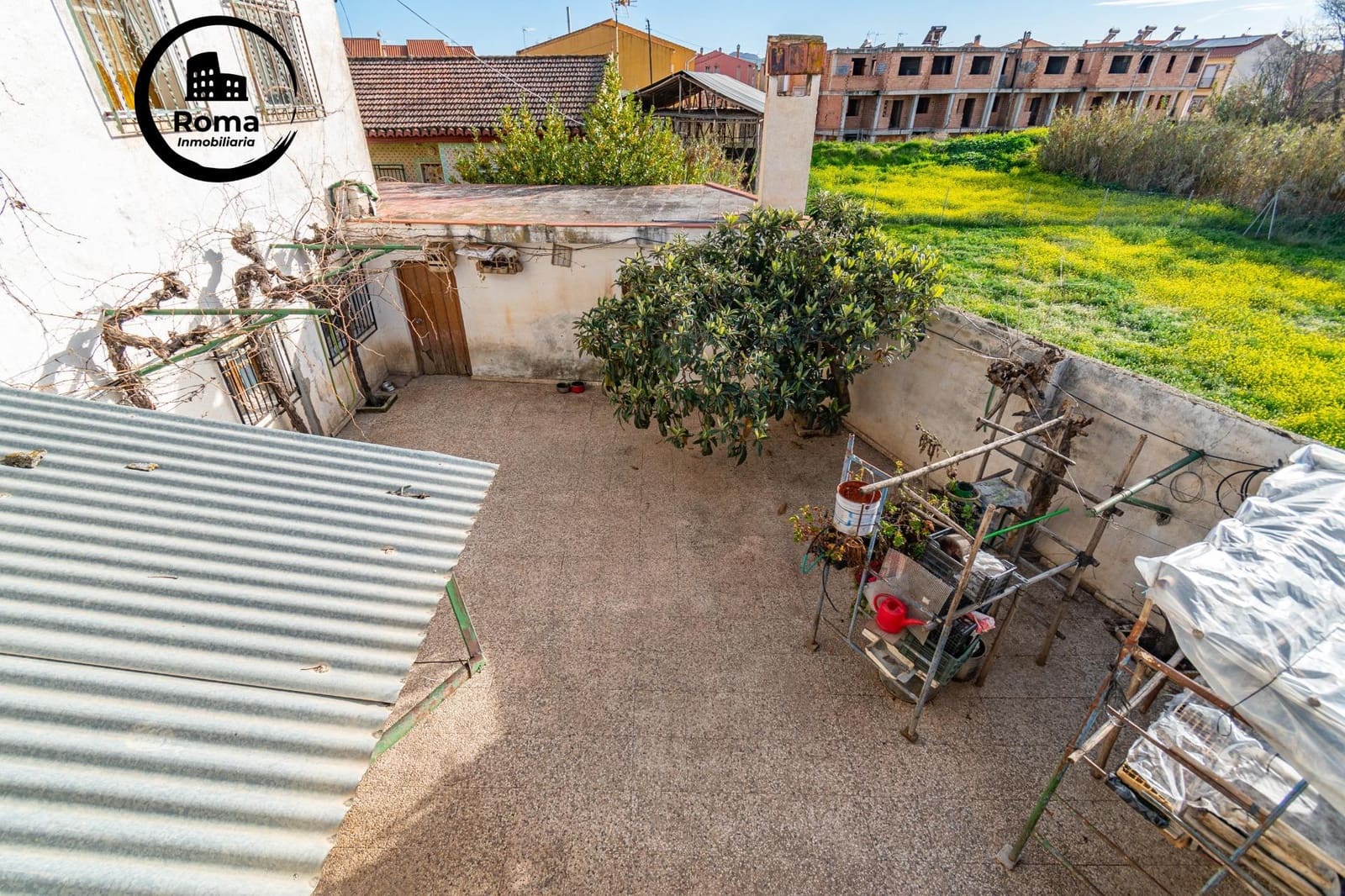 8 slaapkamer Villa te koop in Ambroz - € 290.000 (Ref: 9690927)