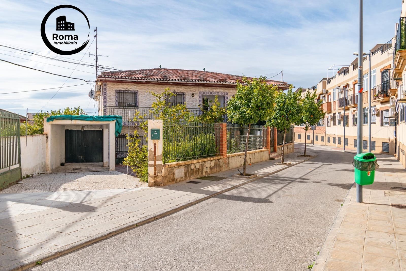 8 slaapkamer Villa te koop in Ambroz - € 290.000 (Ref: 9690927)