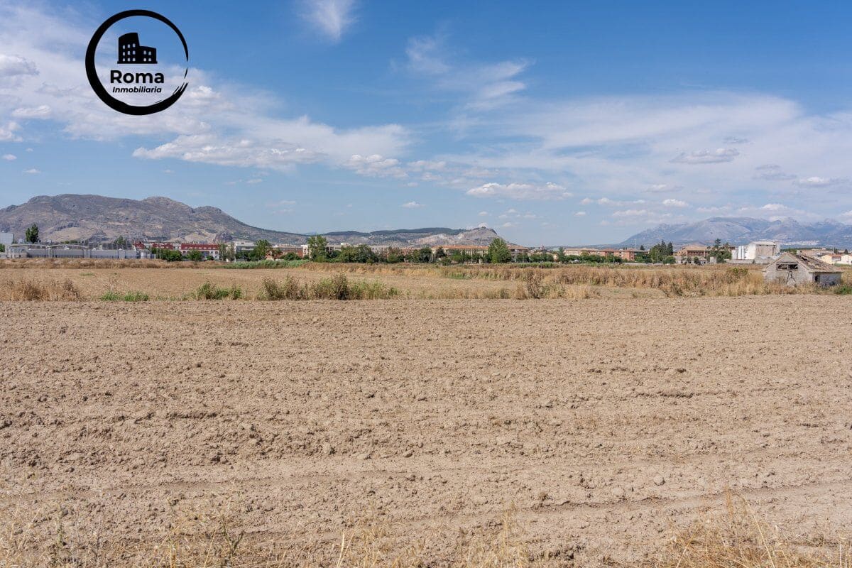 Building Plot for sale in Santa Fe - € 132,000 (Ref: 9702074)