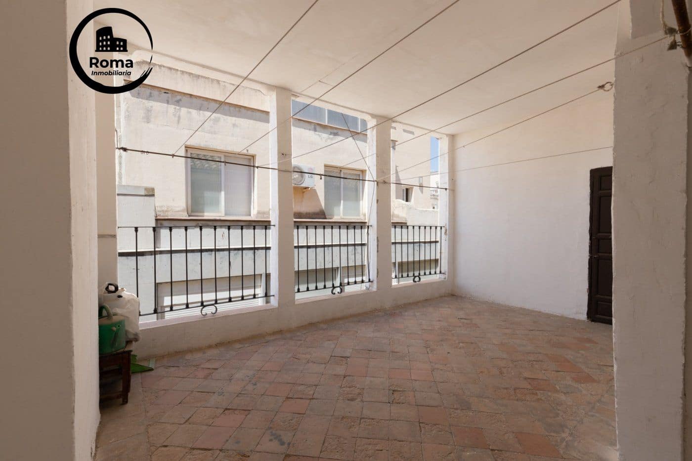 Erhverv til salg i Granada by - € 1.099.999 (Ref: 9702076)