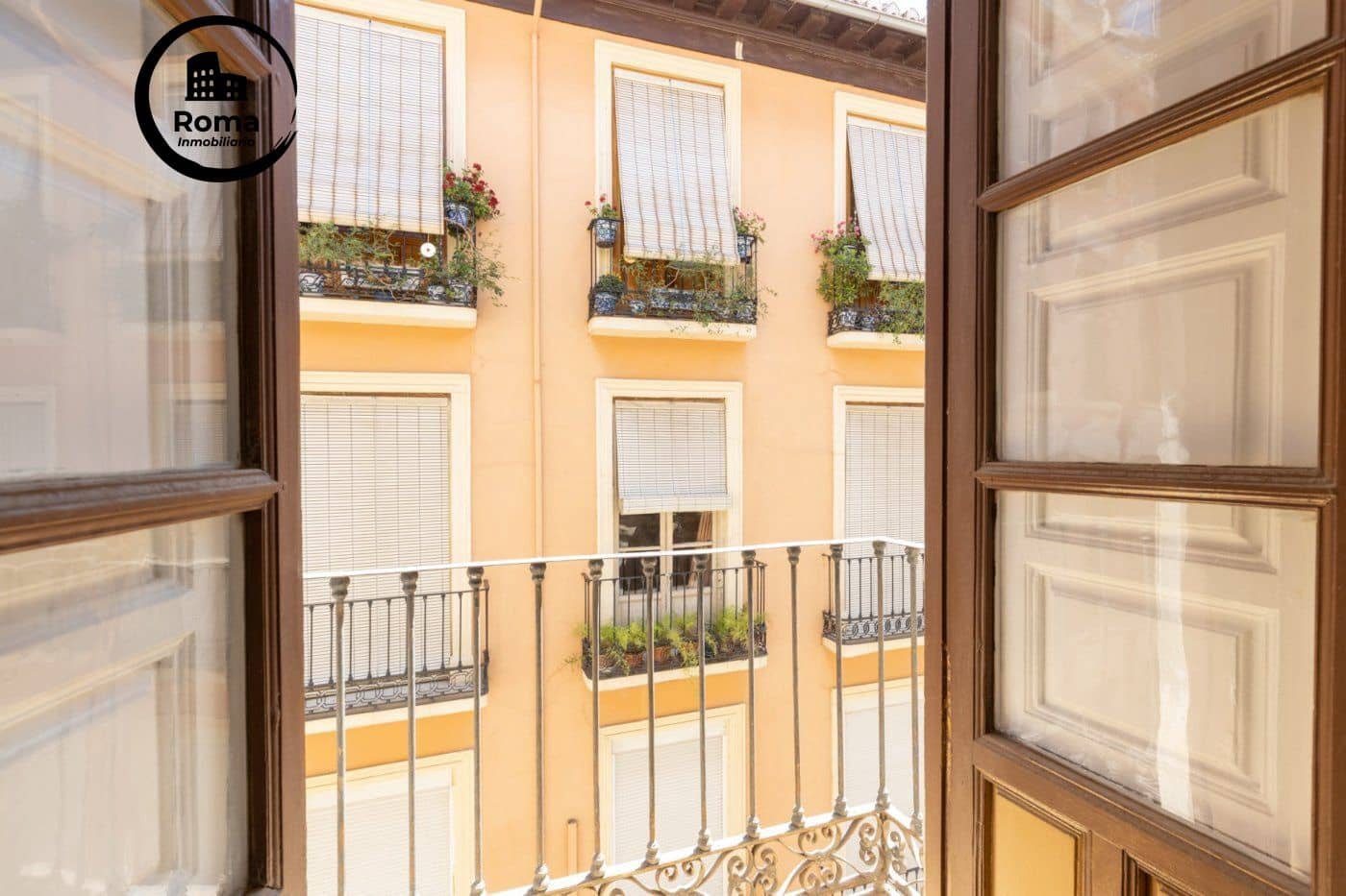 Erhverv til salg i Granada by - € 1.099.999 (Ref: 9702076)