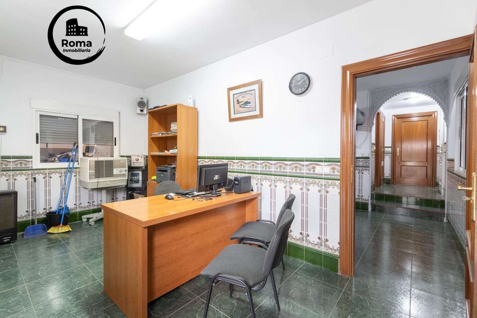 Entreprise à vendre à Loja - 590 000 € (Ref: 9715031)