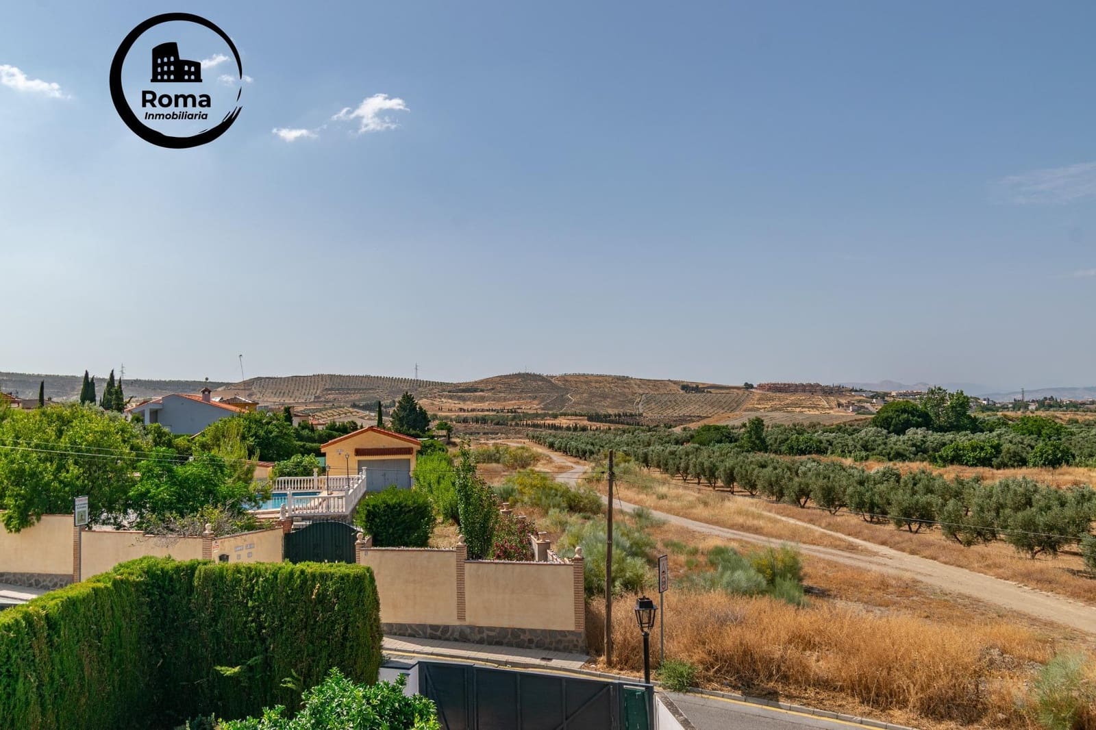 4 bedroom Villa for sale in Alhendin with pool garage - € 449,000 (Ref: 9715036)