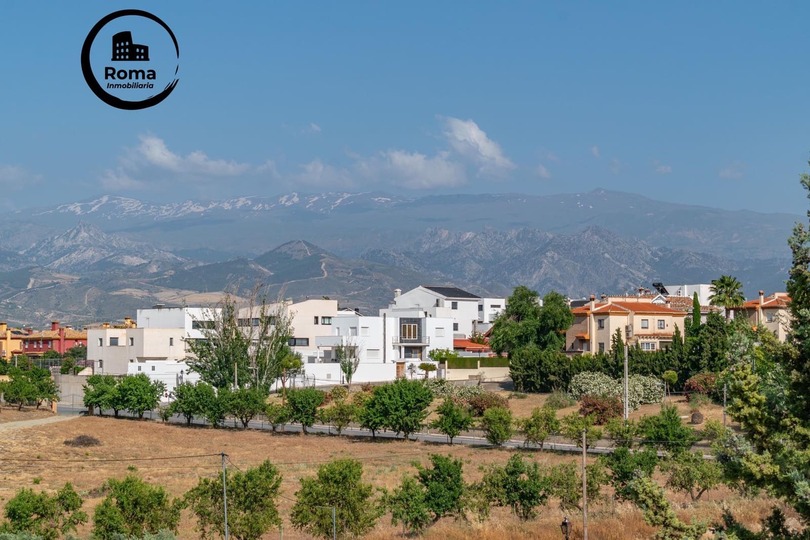 4 bedroom Villa for sale in Alhendin with pool garage - € 449,000 (Ref: 9715036)