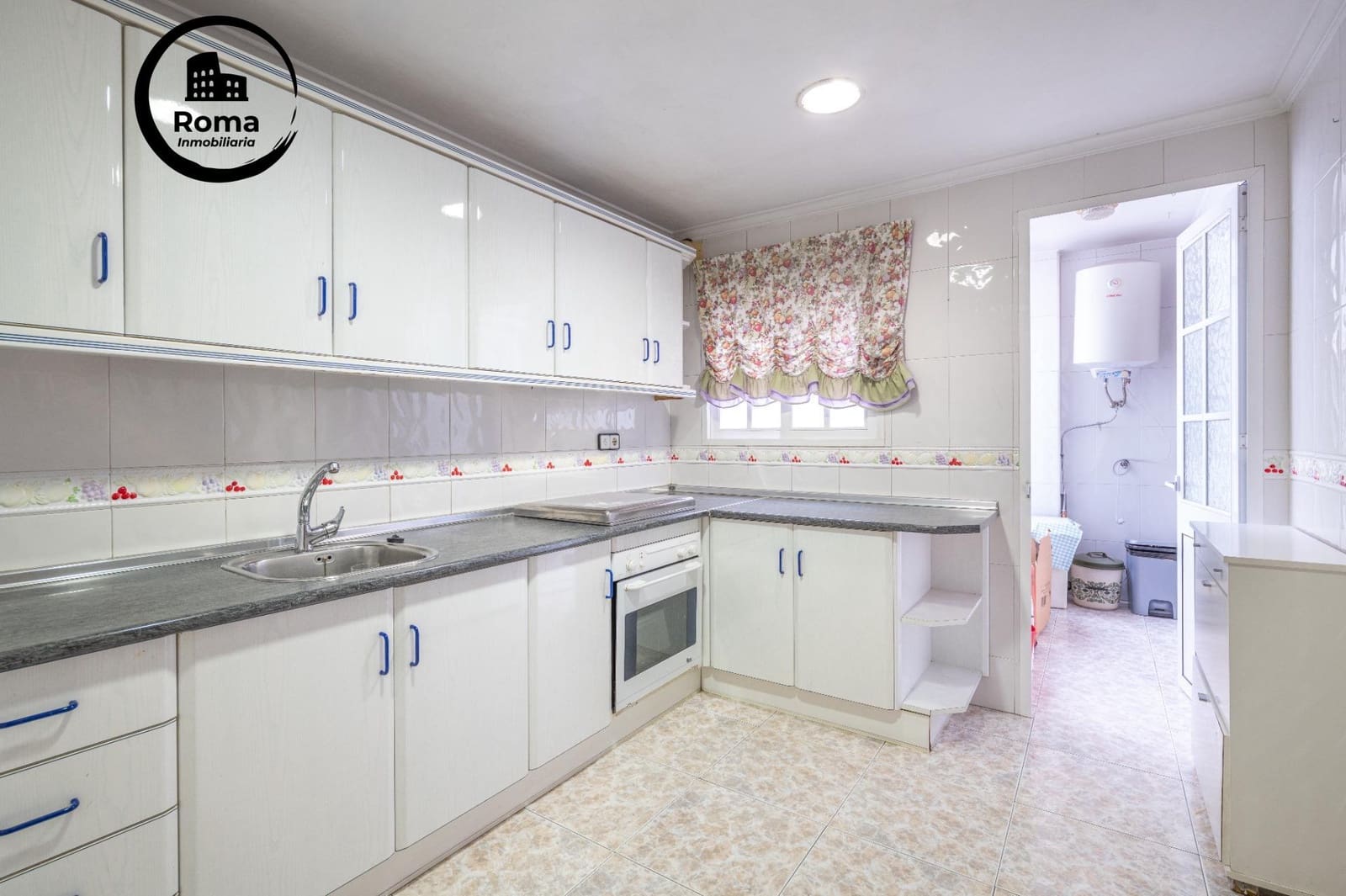 Piso de 4 habitaciones en Granada ciudad en venta con garaje - 375.000 € (Ref: 9715043)