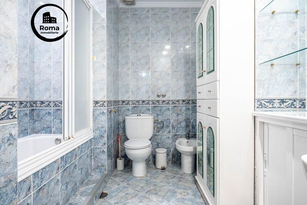 3 slaapkamer Flat te koop in Granada stad - € 290.000 (Ref: 9715045)