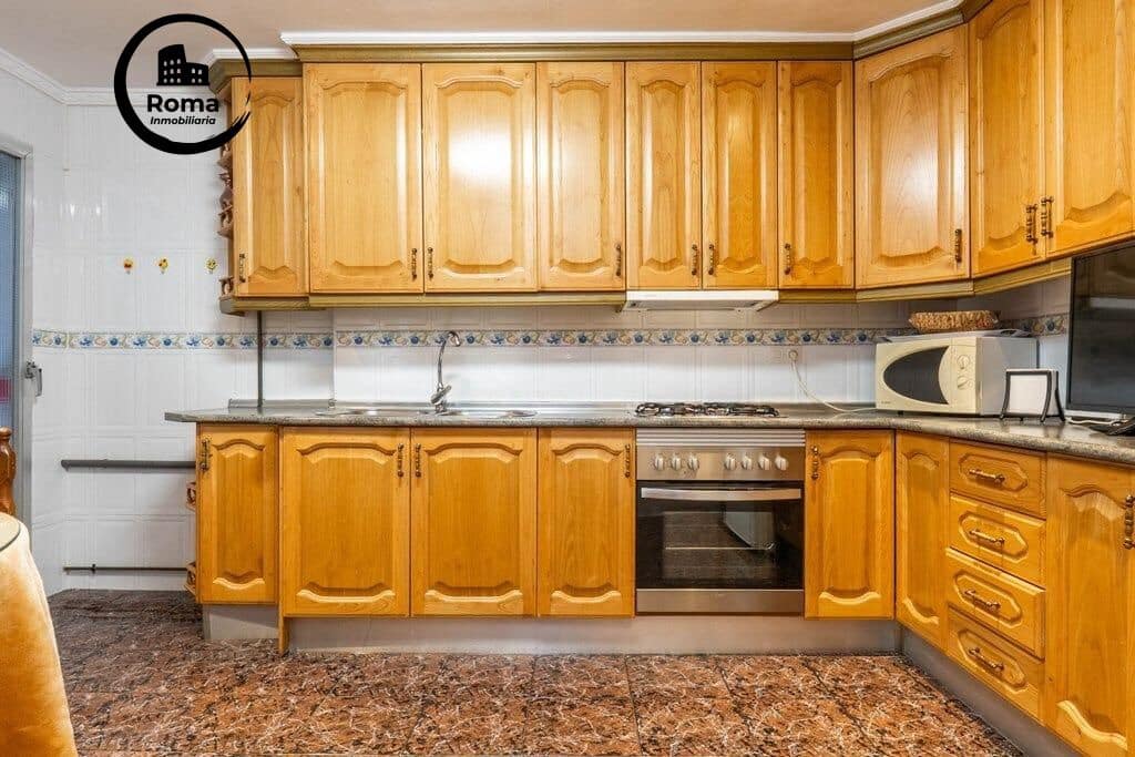 3 slaapkamer Flat te koop in Granada stad - € 290.000 (Ref: 9715045)