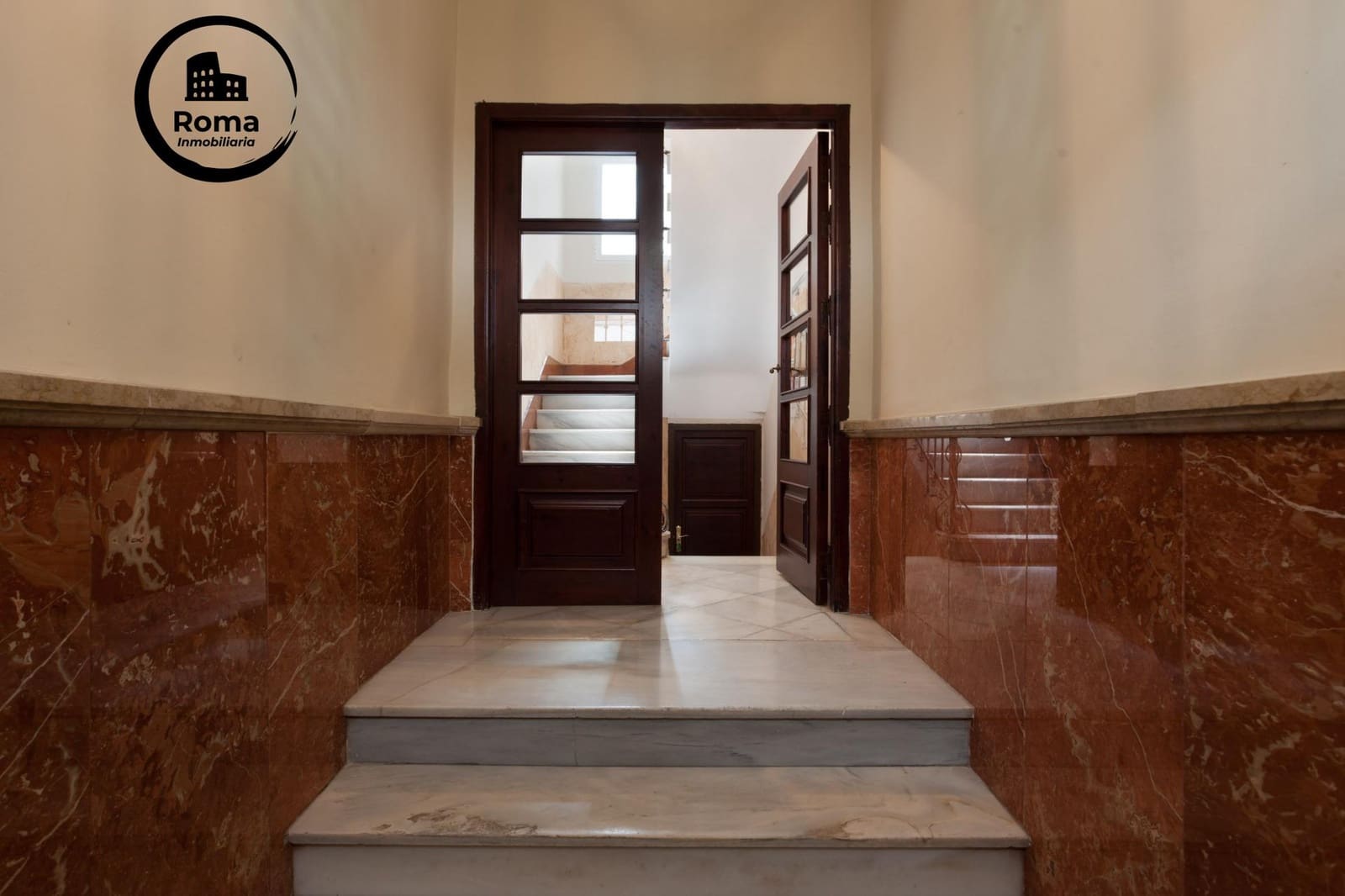 15 soveværelse Lejlighed til salg i Granada by - € 1.175.000 (Ref: 9715049)