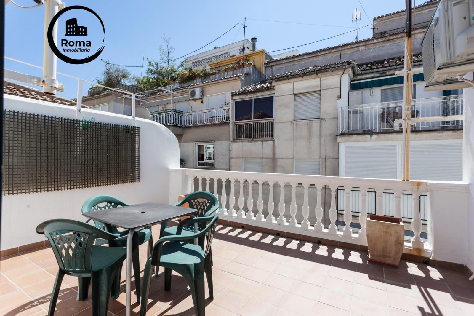 15 soveværelse Lejlighed til salg i Granada by - € 1.175.000 (Ref: 9715049)