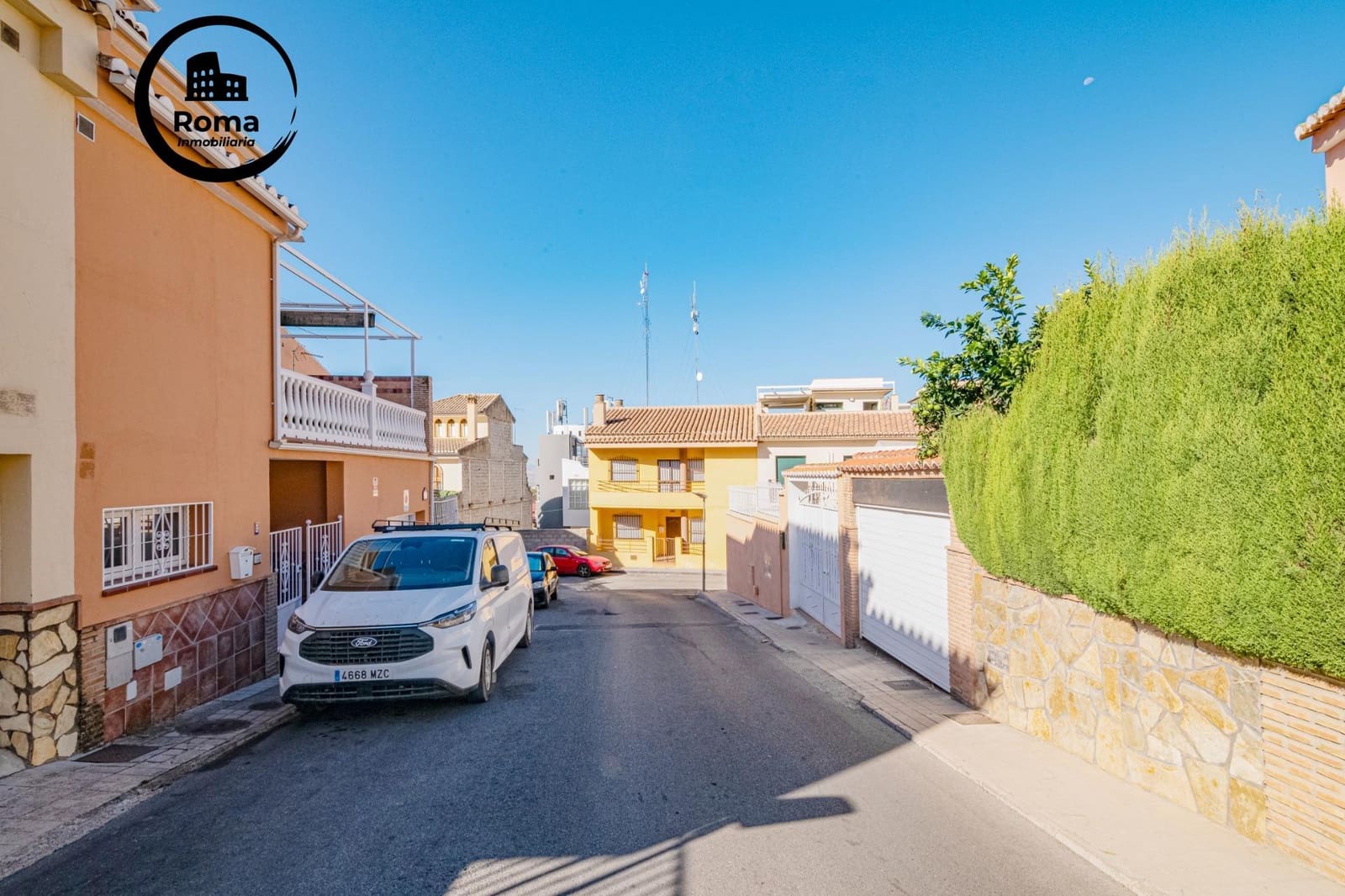 5 bedroom Villa for sale in Jun with pool garage - € 279,900 (Ref: 9715052)