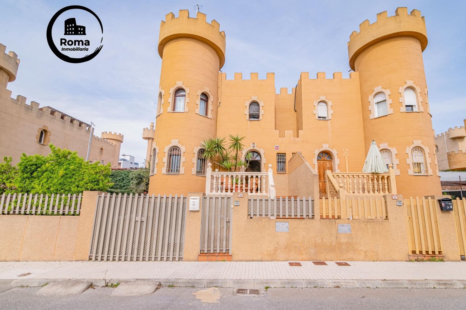 3 Zimmer Doppelhaus zu verkaufen in Peligros mit Pool Garage - 318.000 € (Ref: 9715054)