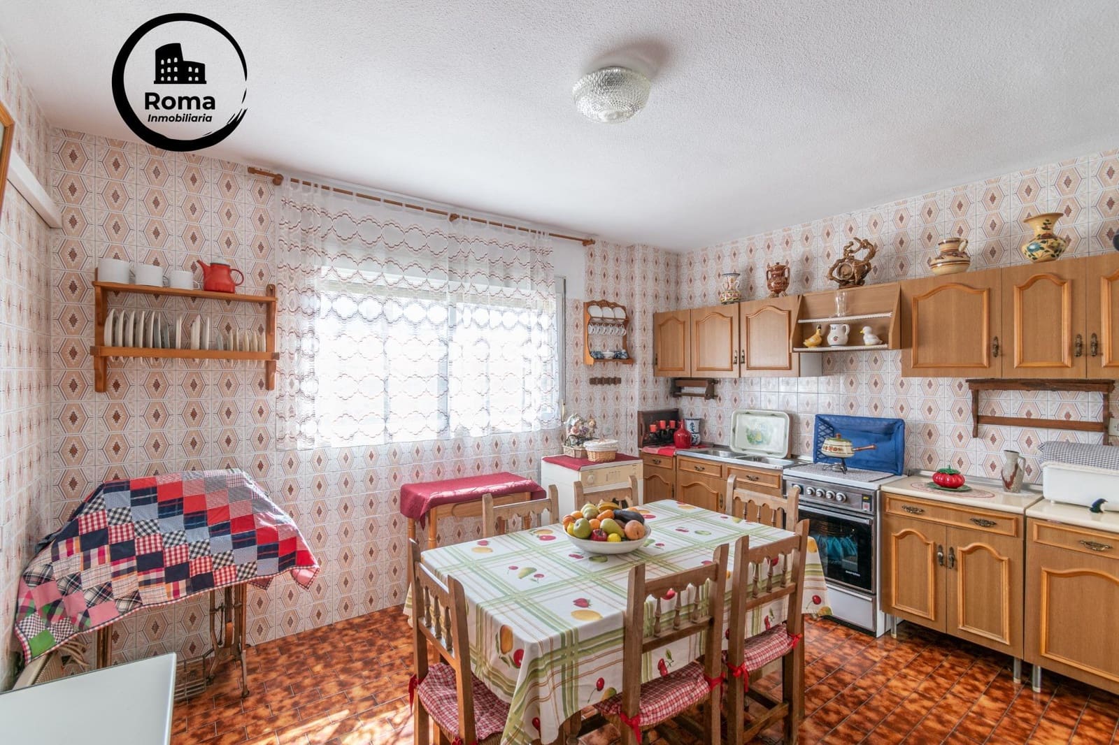 4 bedroom Townhouse for sale in Atarfe with pool - € 280,000 (Ref: 9720112)