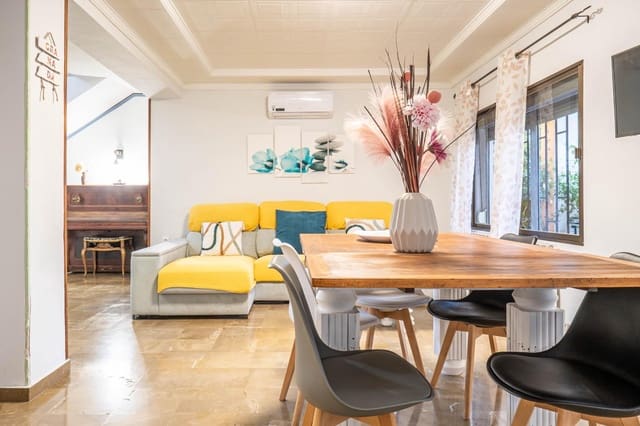 4 sypialnia Dom blizniak na sprzedaż w Huétor Vega z basenem - 315 000 € (Ref: 9720117)