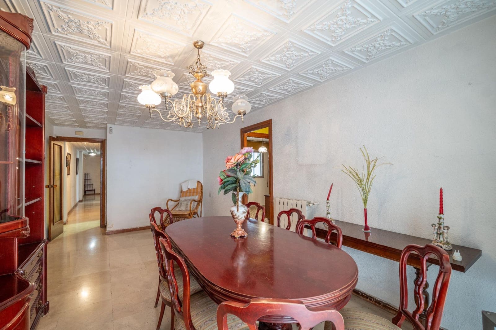 4 bedroom Flat for sale in Granada city with garage - € 375,000 (Ref: 9721817)