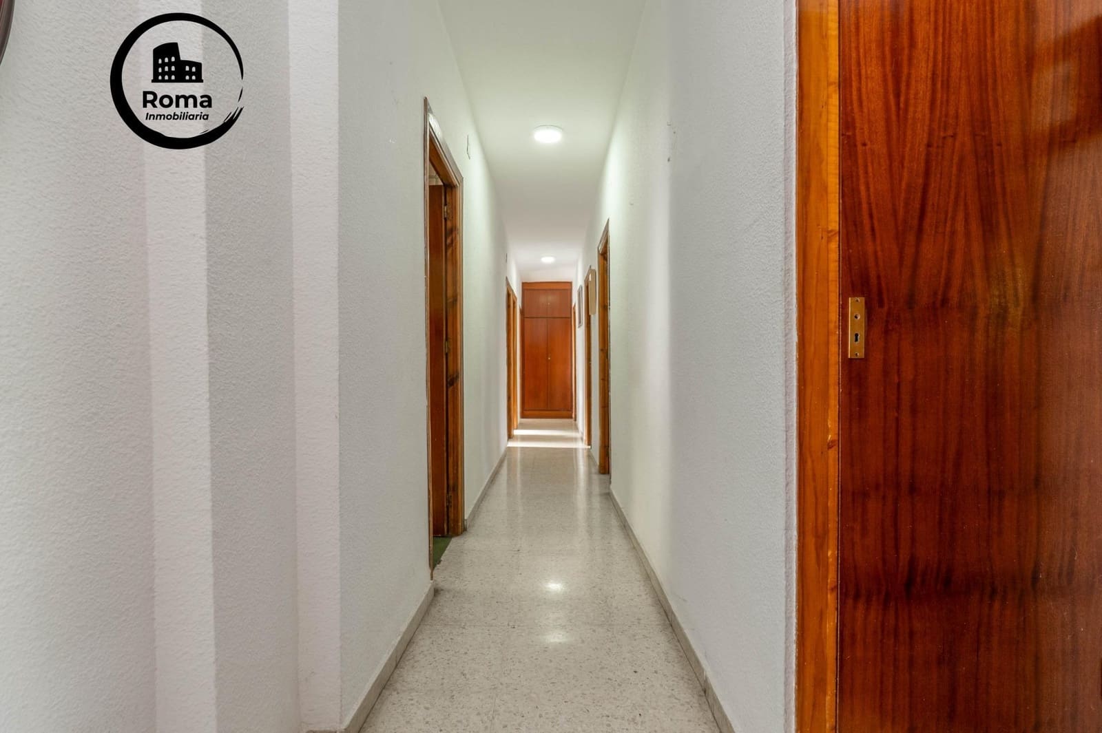 4 bedroom Villa for sale in Ogijares with pool garage - € 399,000 (Ref: 9721820)