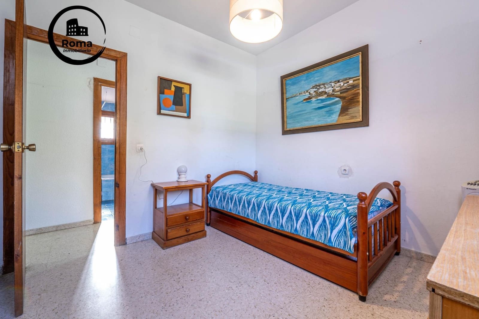 4 bedroom Villa for sale in Ogijares with pool garage - € 399,000 (Ref: 9721820)