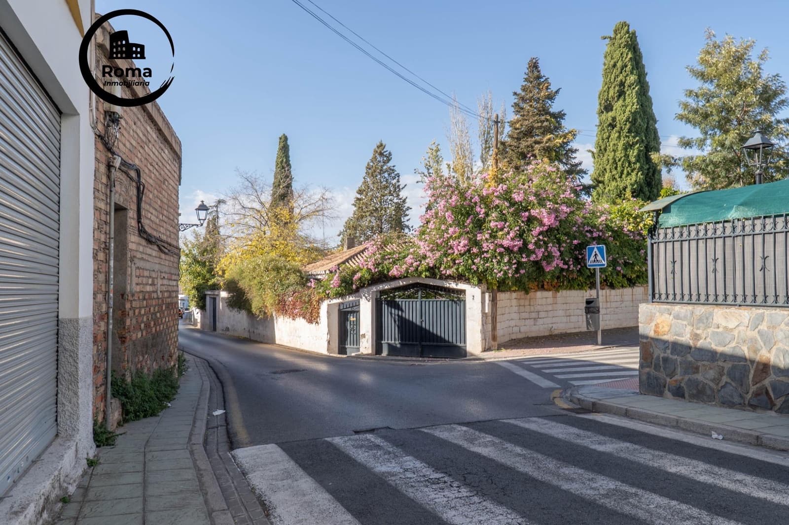 4 bedroom Villa for sale in Ogijares with pool garage - € 399,000 (Ref: 9721820)