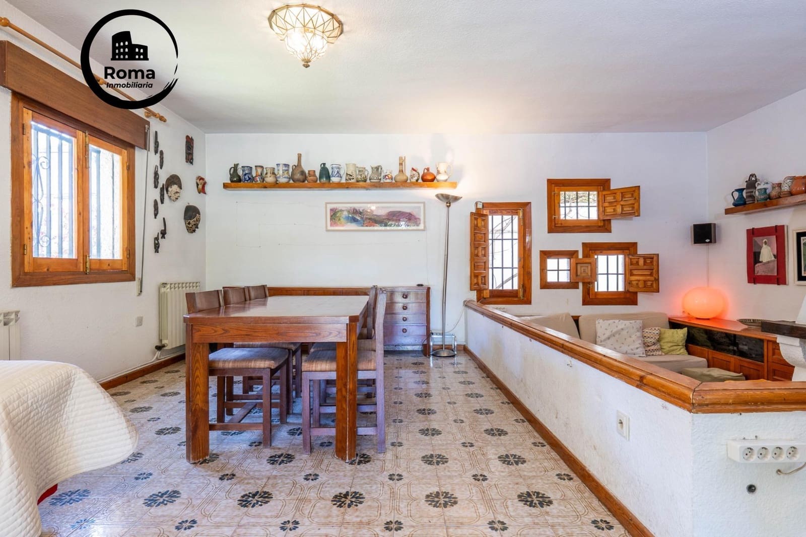 4 bedroom Villa for sale in Ogijares with pool garage - € 399,000 (Ref: 9721820)