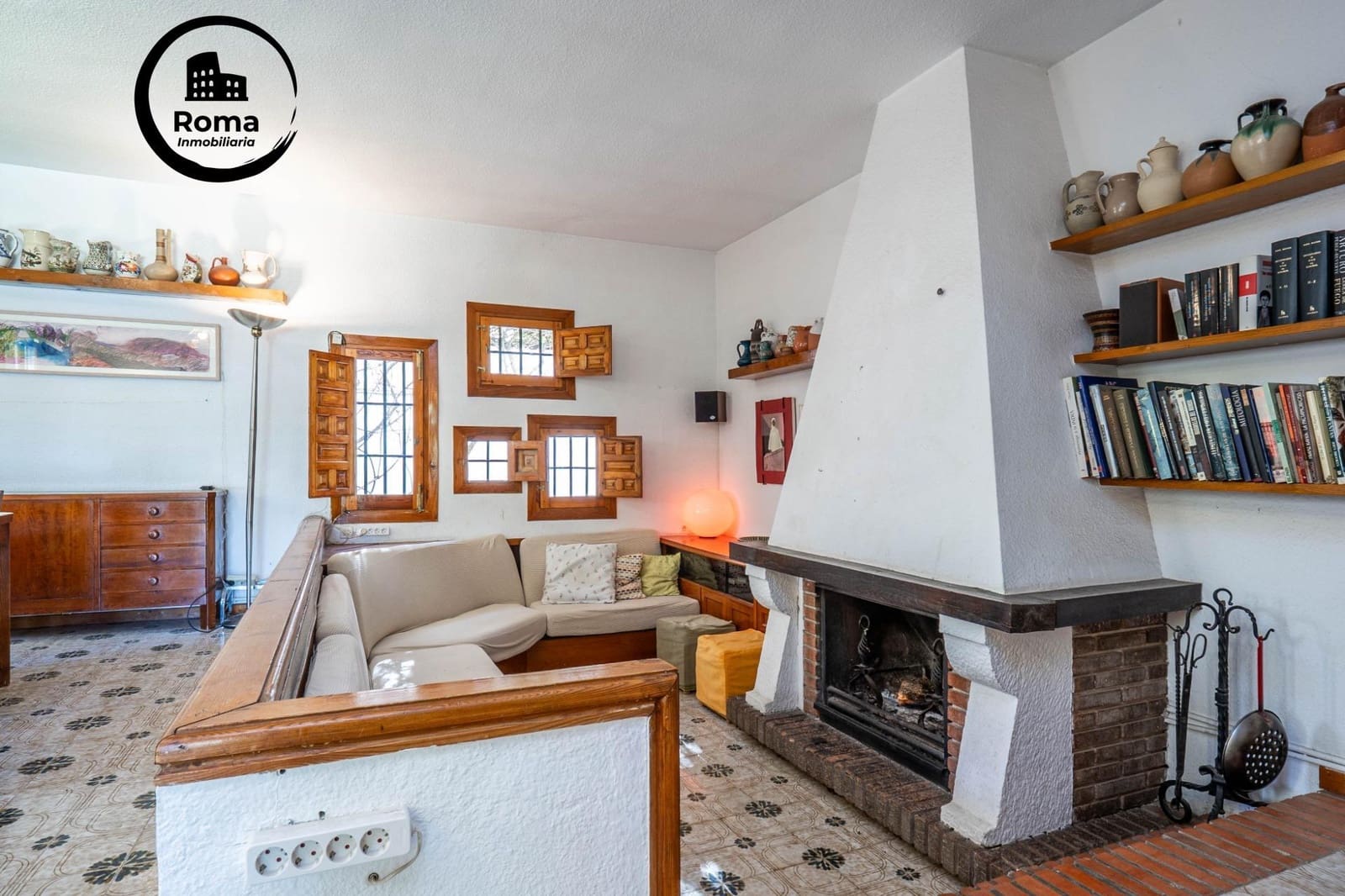 4 bedroom Villa for sale in Ogijares with pool garage - € 399,000 (Ref: 9721820)