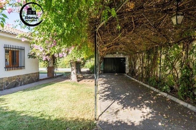 4 bedroom Villa for sale in Ogíjares with pool garage - € 399,000 (Ref: 9721820)