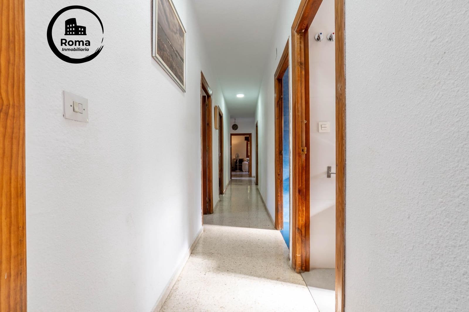 4 bedroom Villa for sale in Ogijares with pool garage - € 399,000 (Ref: 9721820)