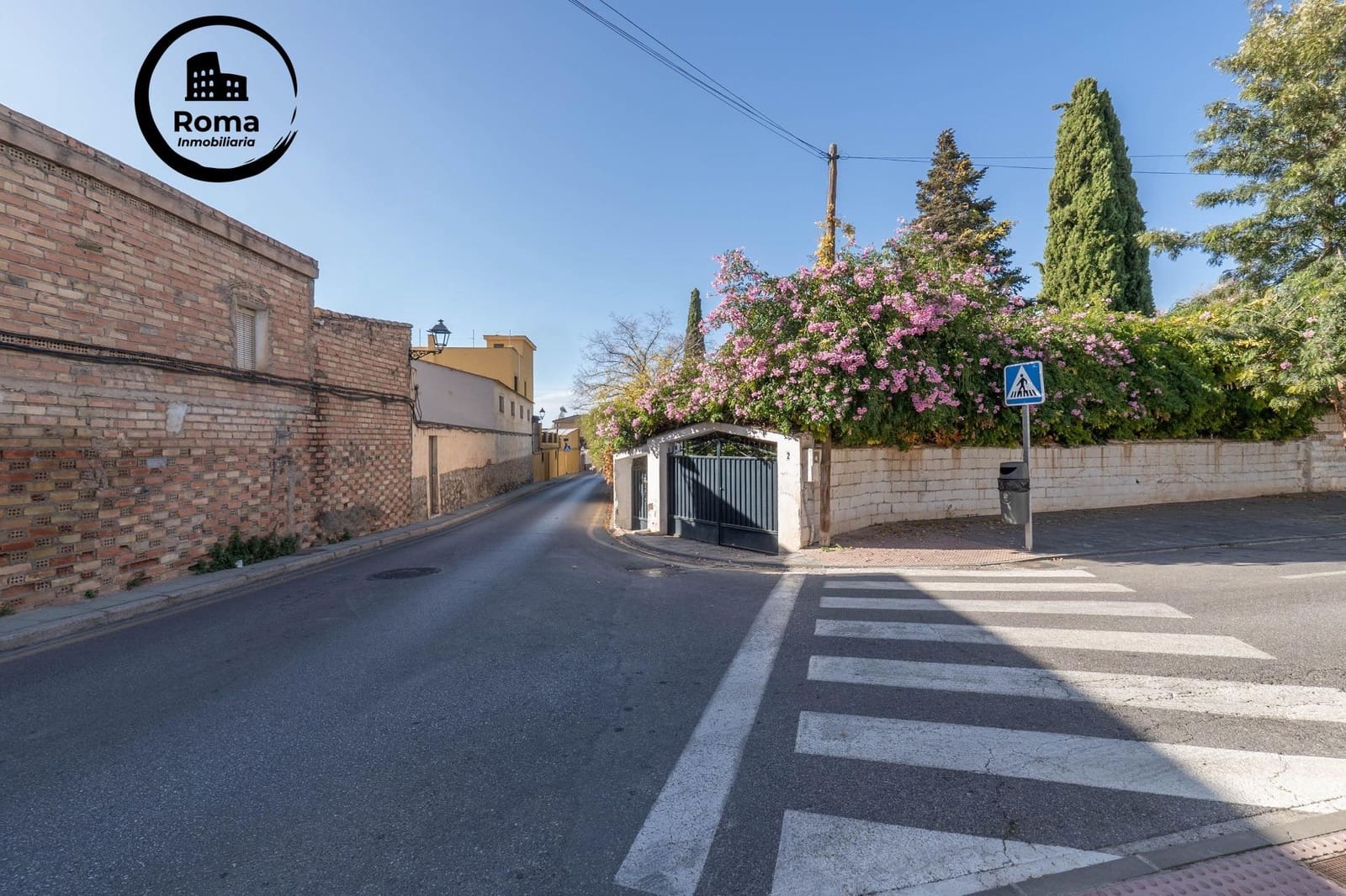 4 bedroom Villa for sale in Ogijares with pool garage - € 399,000 (Ref: 9721820)