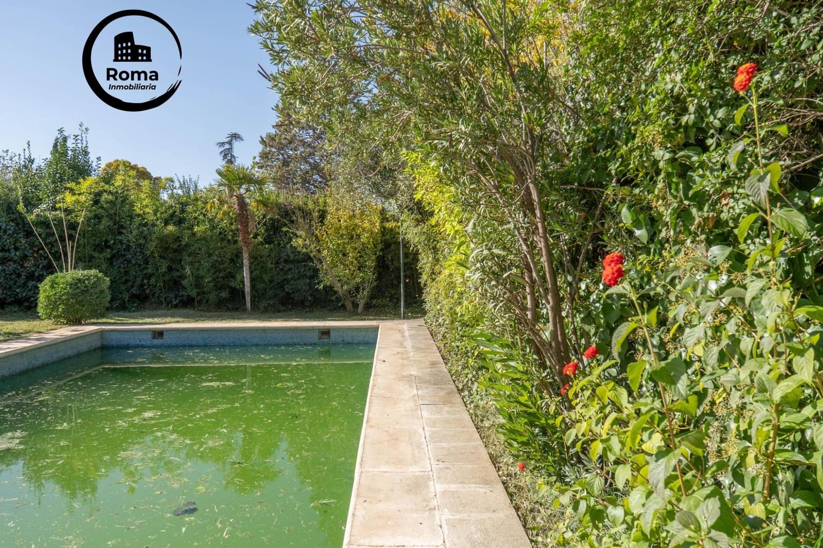 4 bedroom Villa for sale in Ogijares with pool garage - € 399,000 (Ref: 9721820)