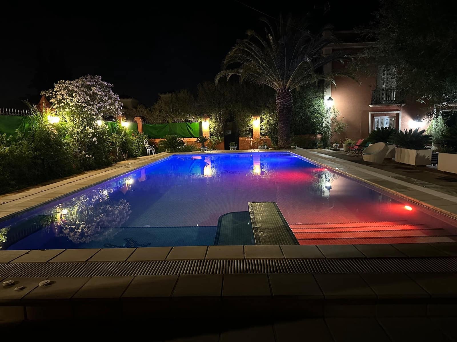 5 bedroom Villa for sale in Ogijares with pool - € 725,000 (Ref: 9721821)