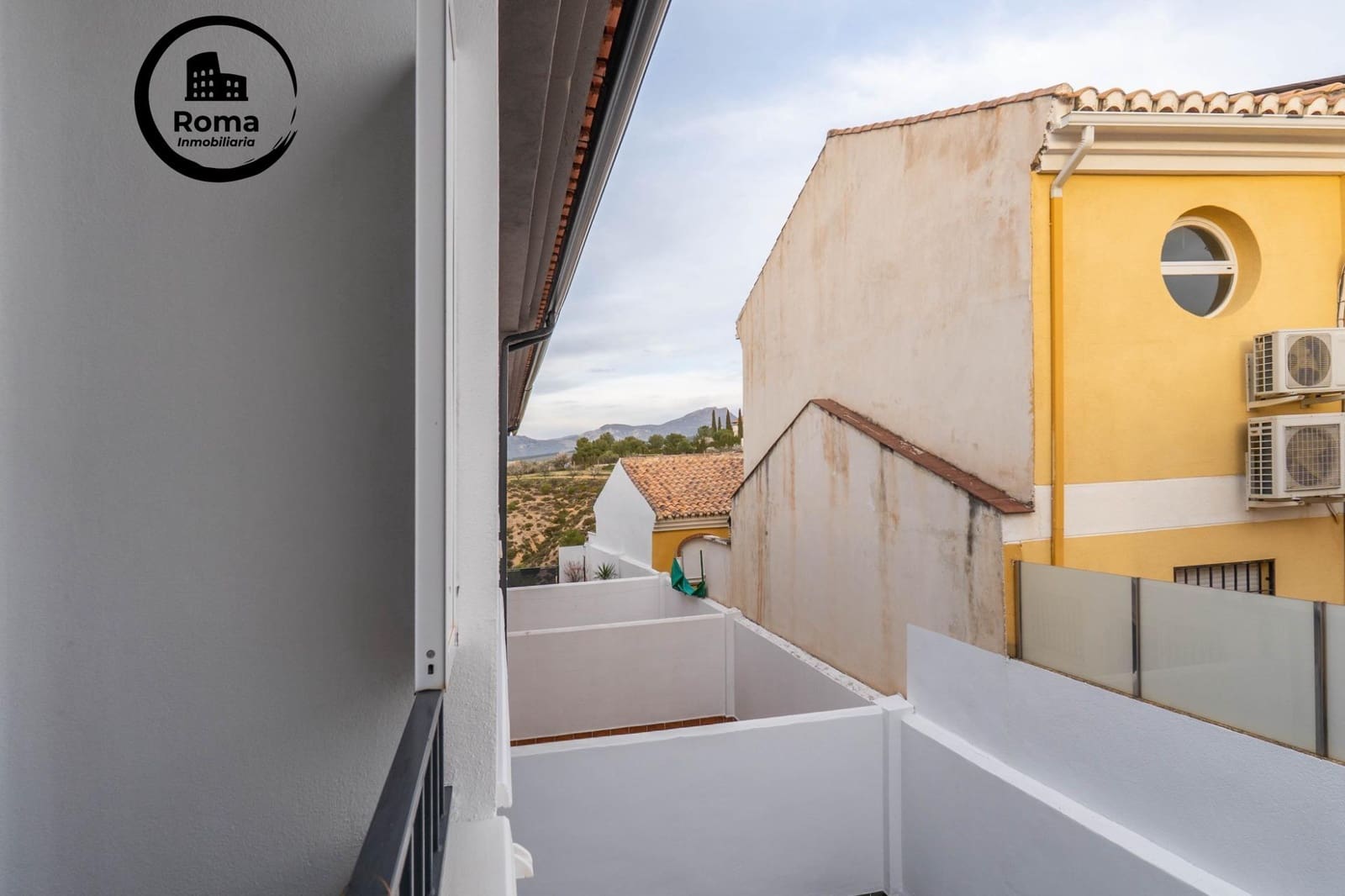 3 bedroom Semi-detached Villa for sale in Gojar - € 256,500 (Ref: 9721834)