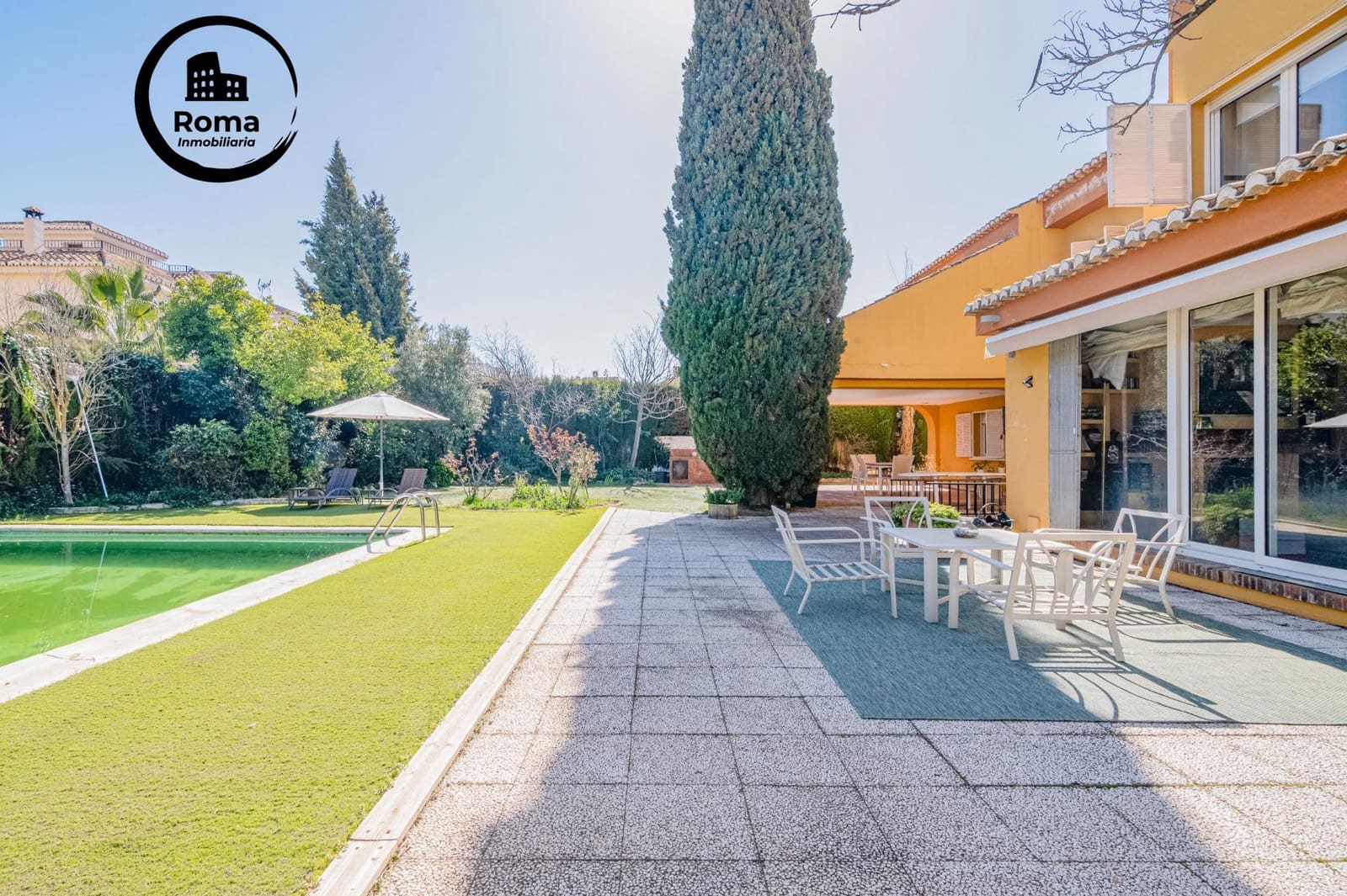 Chalet de 6 habitaciones en Gójar en venta con garaje - 480.000 € (Ref: 9748115)