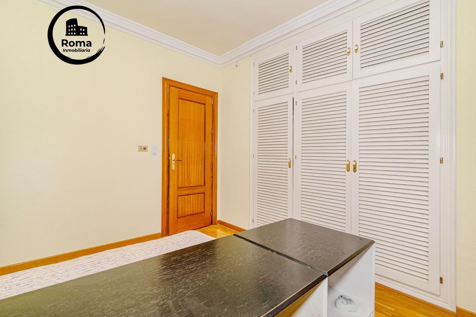 Chalet de 6 habitaciones en Gójar en venta con garaje - 480.000 € (Ref: 9748115)