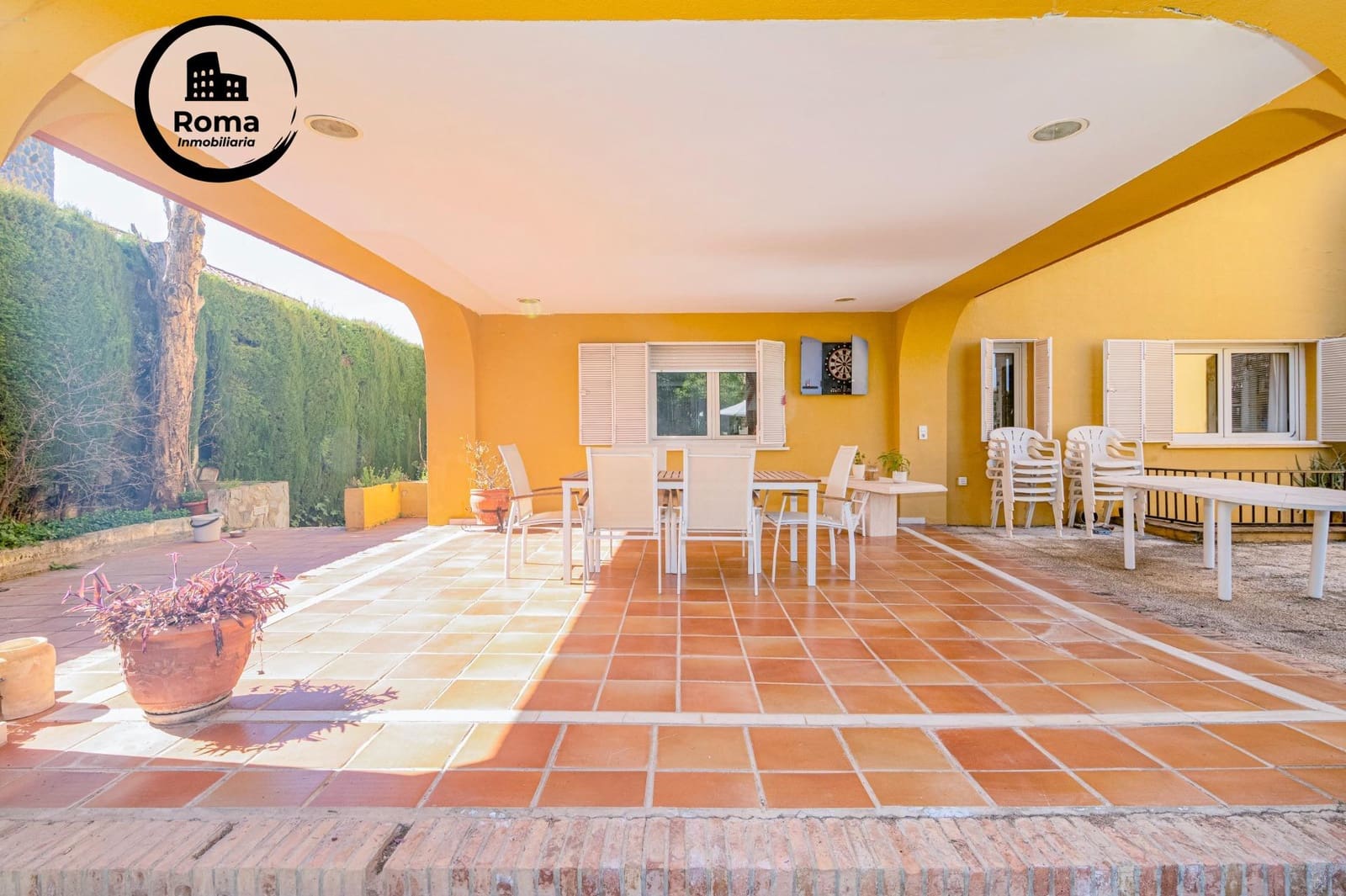 Chalet de 6 habitaciones en Gójar en venta con garaje - 480.000 € (Ref: 9748115)