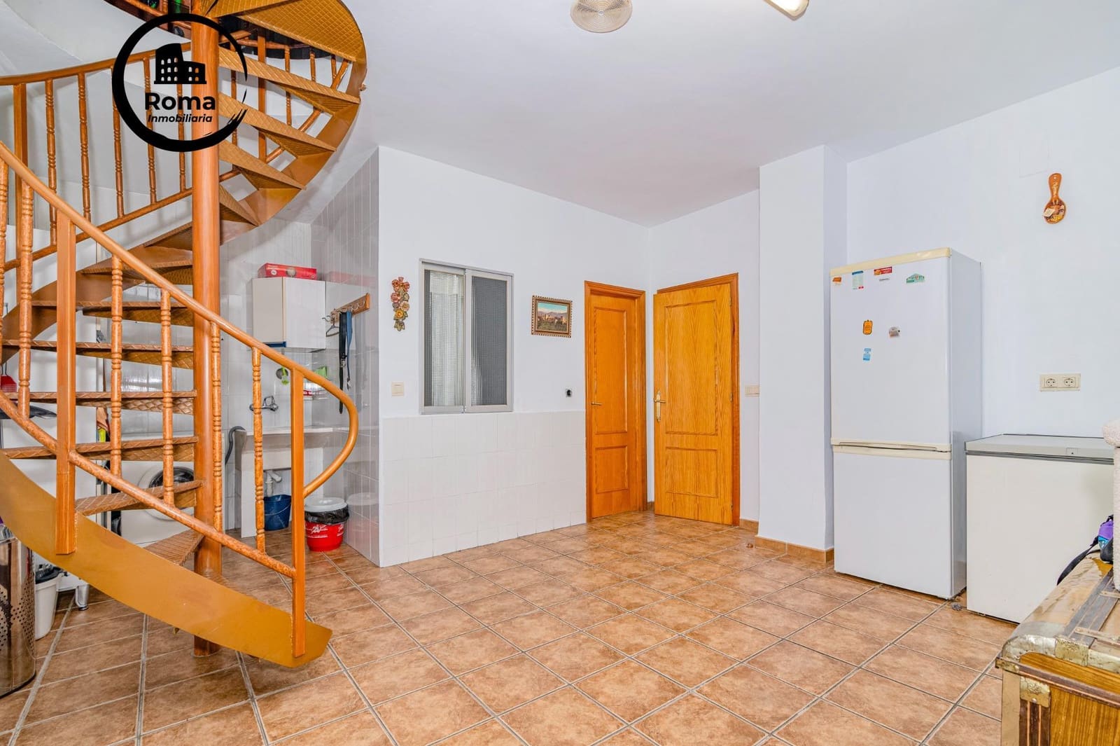 Chalet de 4 habitaciones en Peligros en venta con piscina - 395.000 € (Ref: 9748118)