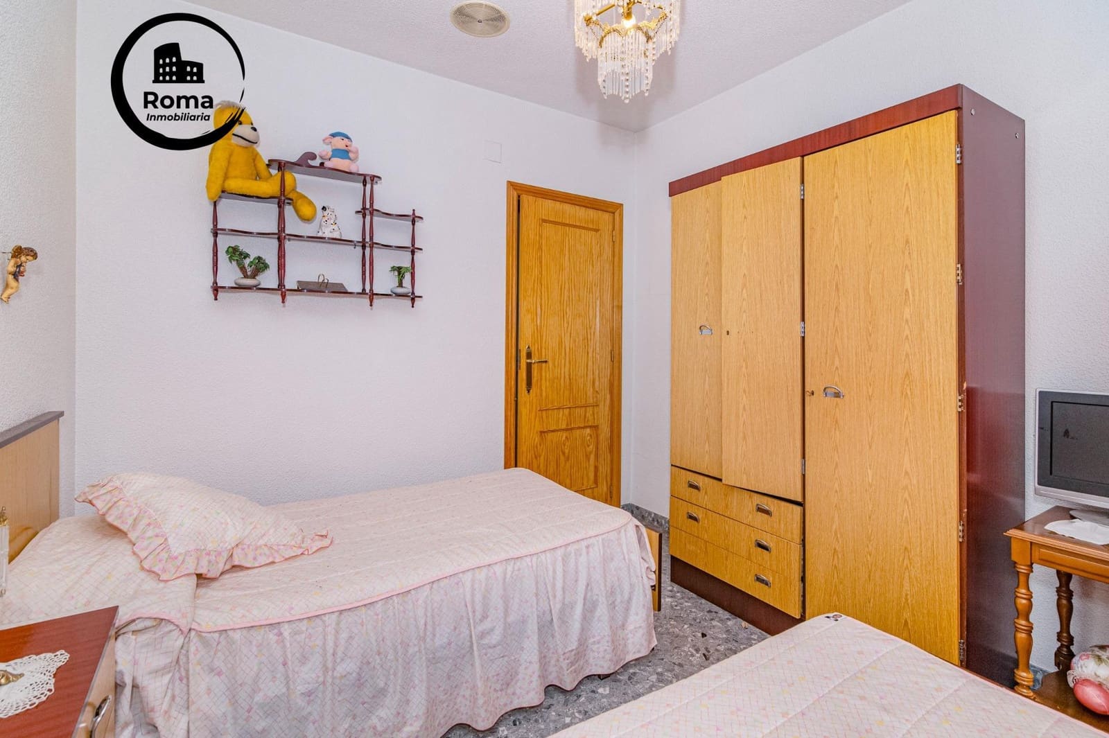 Chalet de 4 habitaciones en Peligros en venta con piscina - 395.000 € (Ref: 9748118)