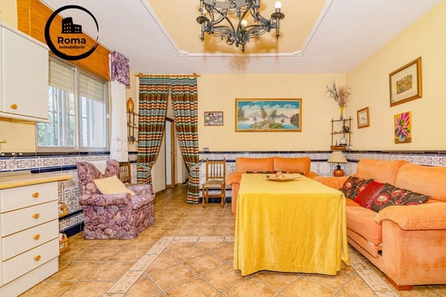 Chalet de 4 habitaciones en Peligros en venta con piscina - 395.000 € (Ref: 9748118)