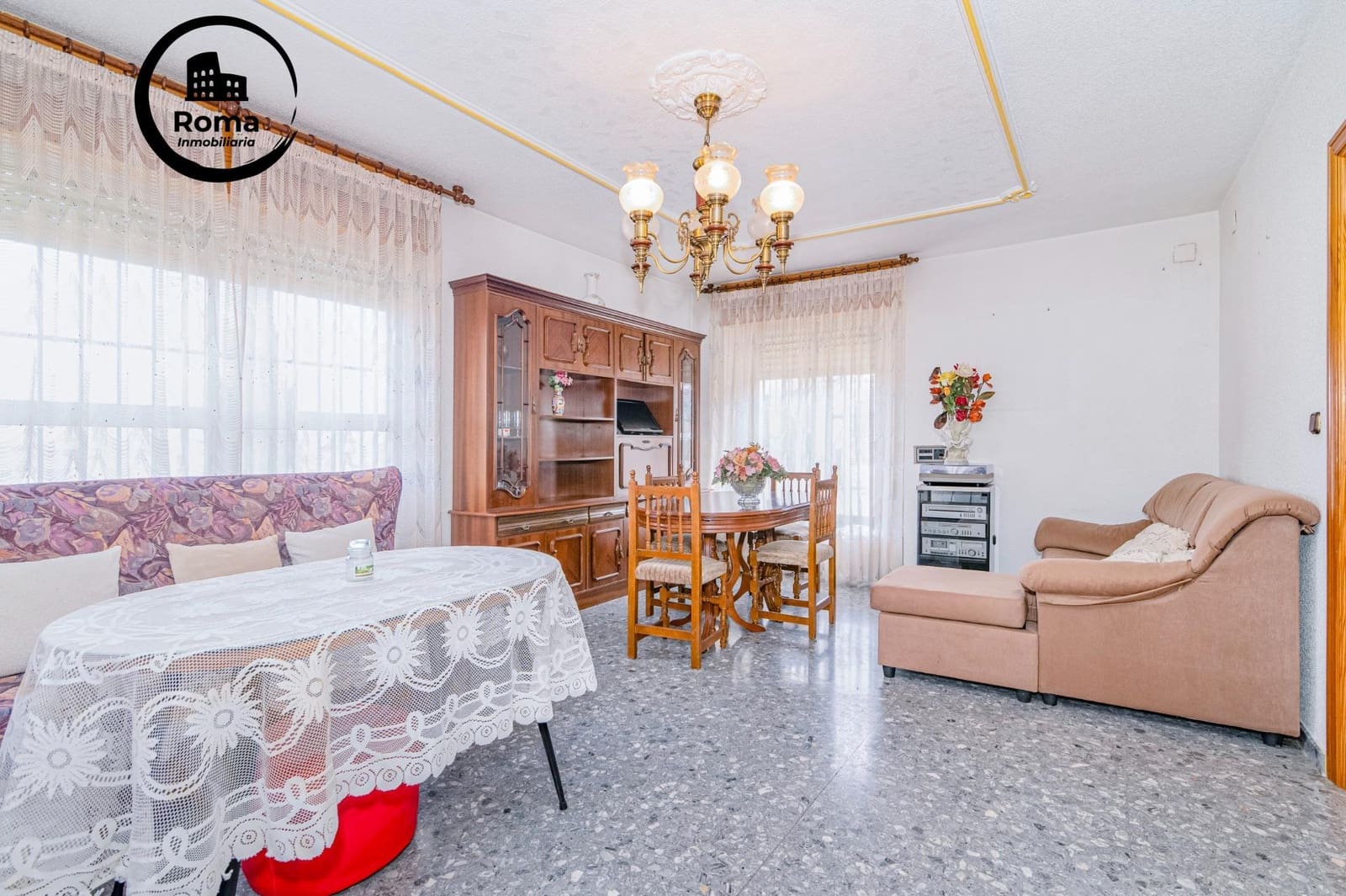 Chalet de 4 habitaciones en Peligros en venta con piscina - 395.000 € (Ref: 9748118)