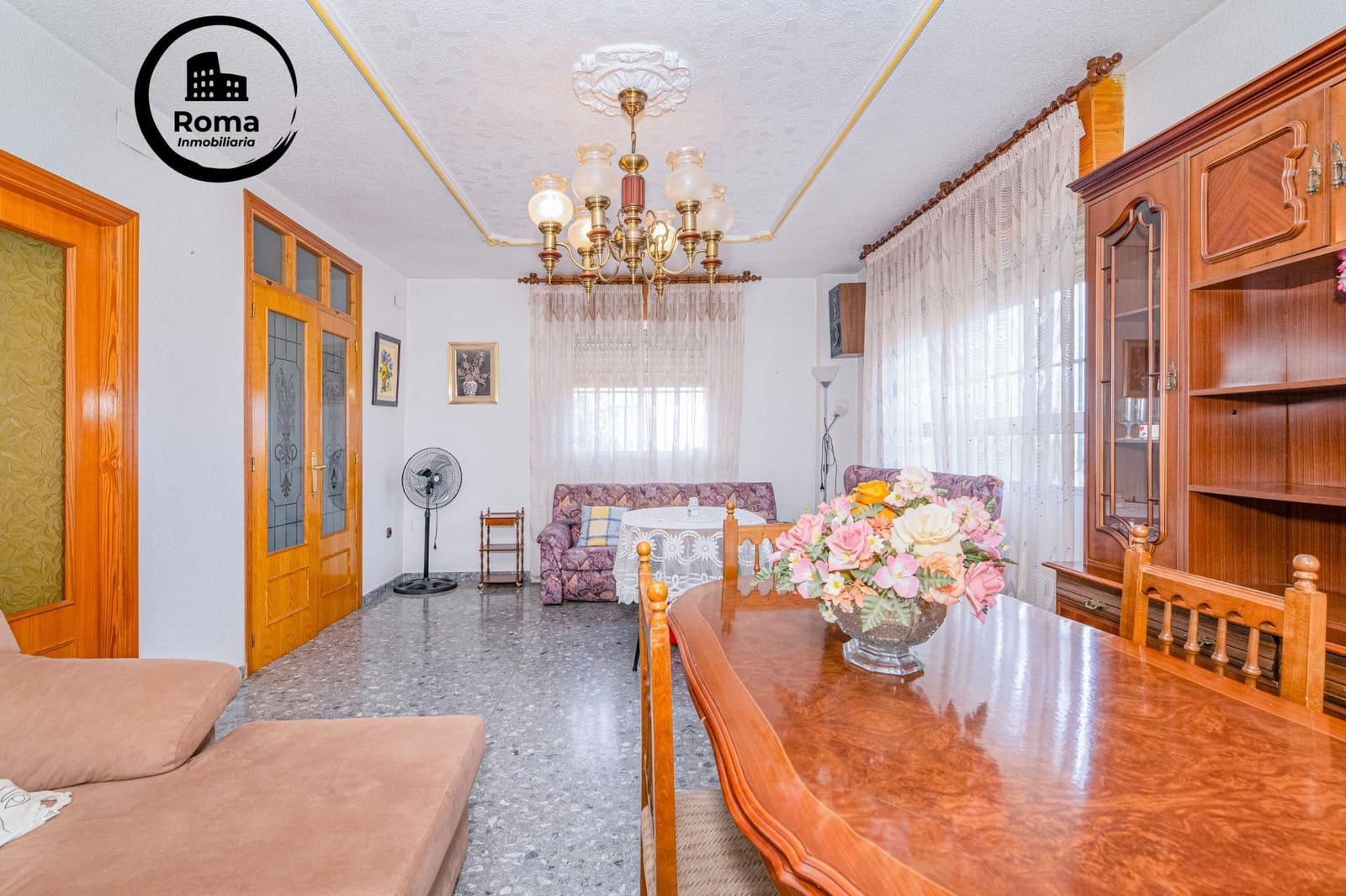 Chalet de 4 habitaciones en Peligros en venta con piscina - 395.000 € (Ref: 9748118)