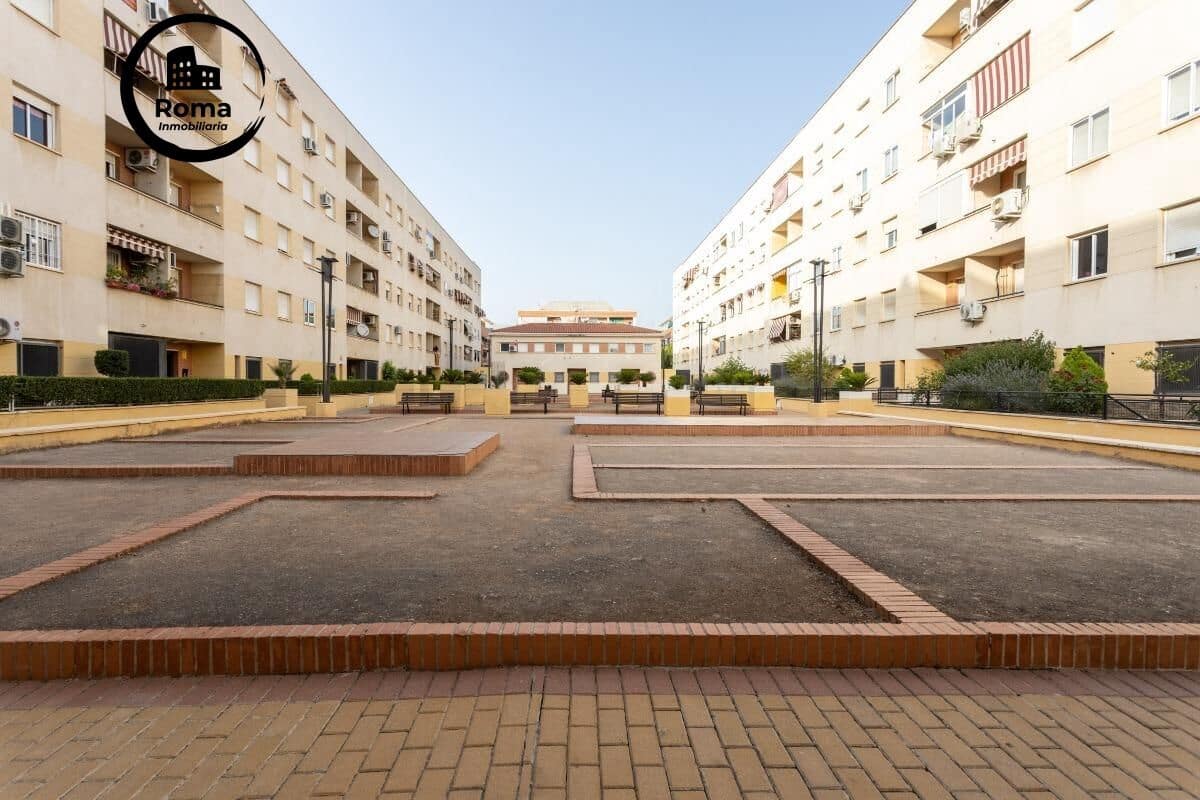 3 soveværelse Lejlighed til salg i Granada by med garage - € 70.000 (Ref: 9748119)