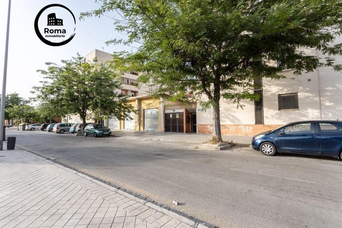 3 soveværelse Lejlighed til salg i Granada by med garage - € 70.000 (Ref: 9748119)