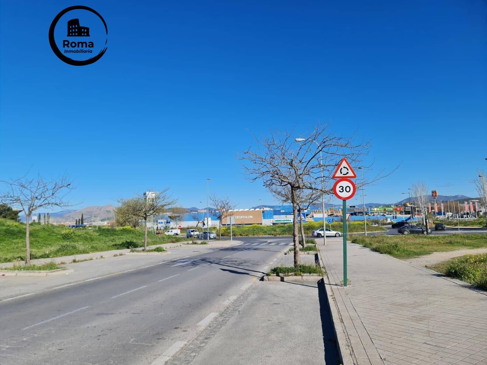 3 soveværelse Lejlighed til salg i Granada by med garage - € 70.000 (Ref: 9748119)