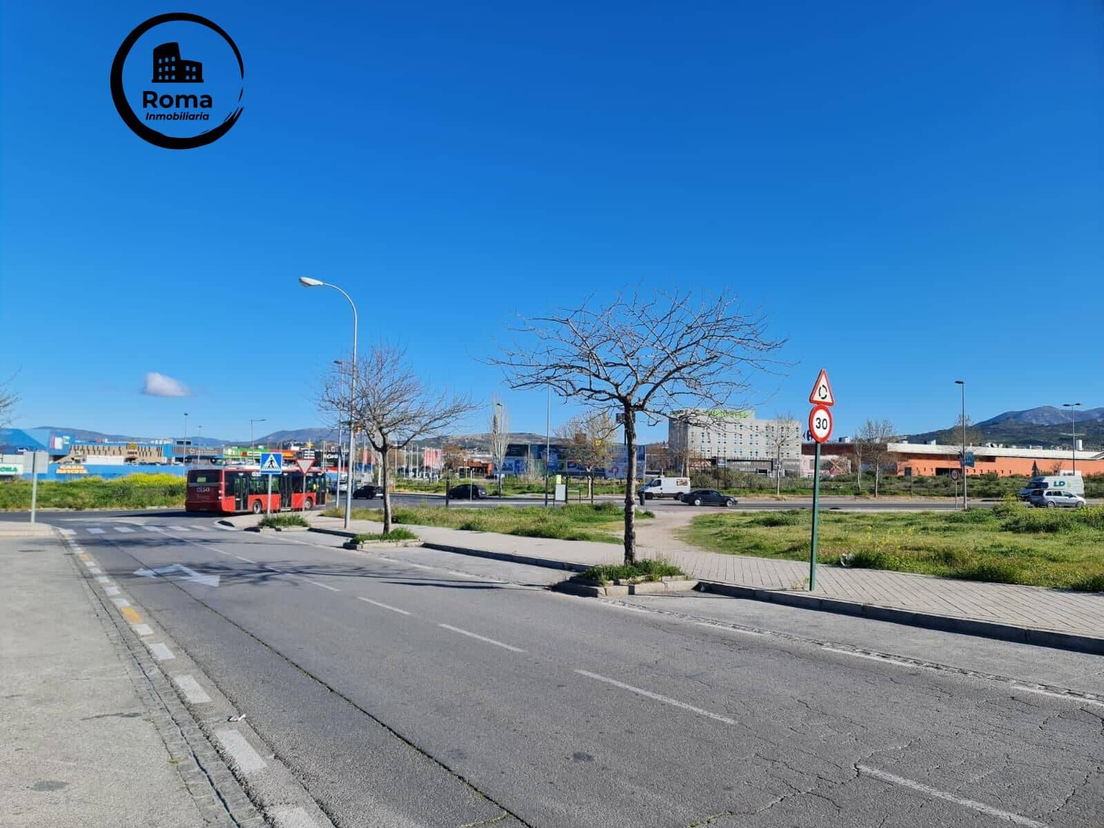 3 soveværelse Lejlighed til salg i Granada by med garage - € 70.000 (Ref: 9748119)