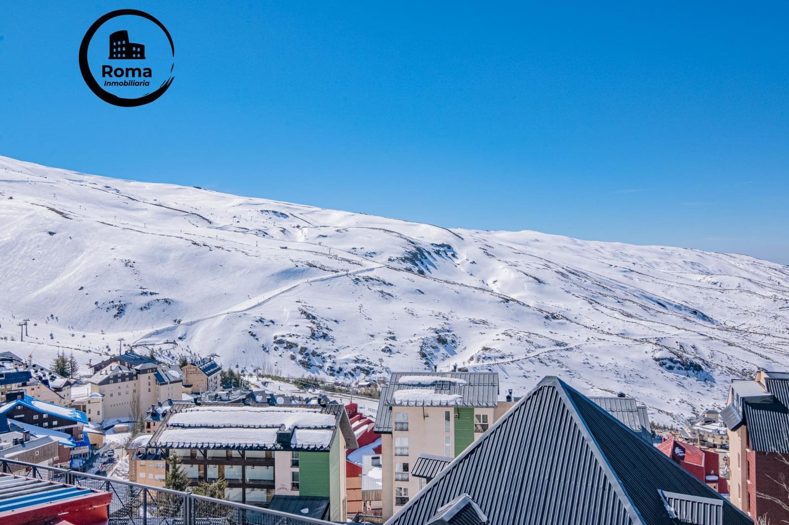 2 bedroom Flat for sale in Sierra Nevada with pool garage - € 168,000 (Ref: 9748124)