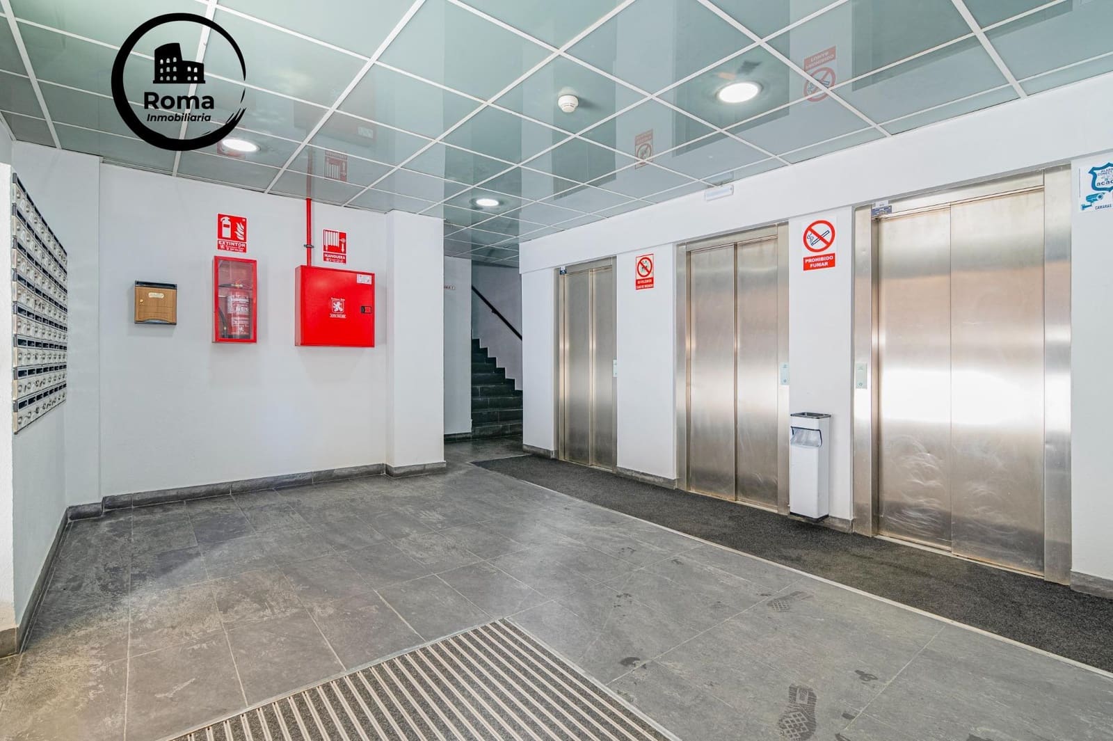 2 bedroom Flat for sale in Sierra Nevada with pool garage - € 168,000 (Ref: 9748124)