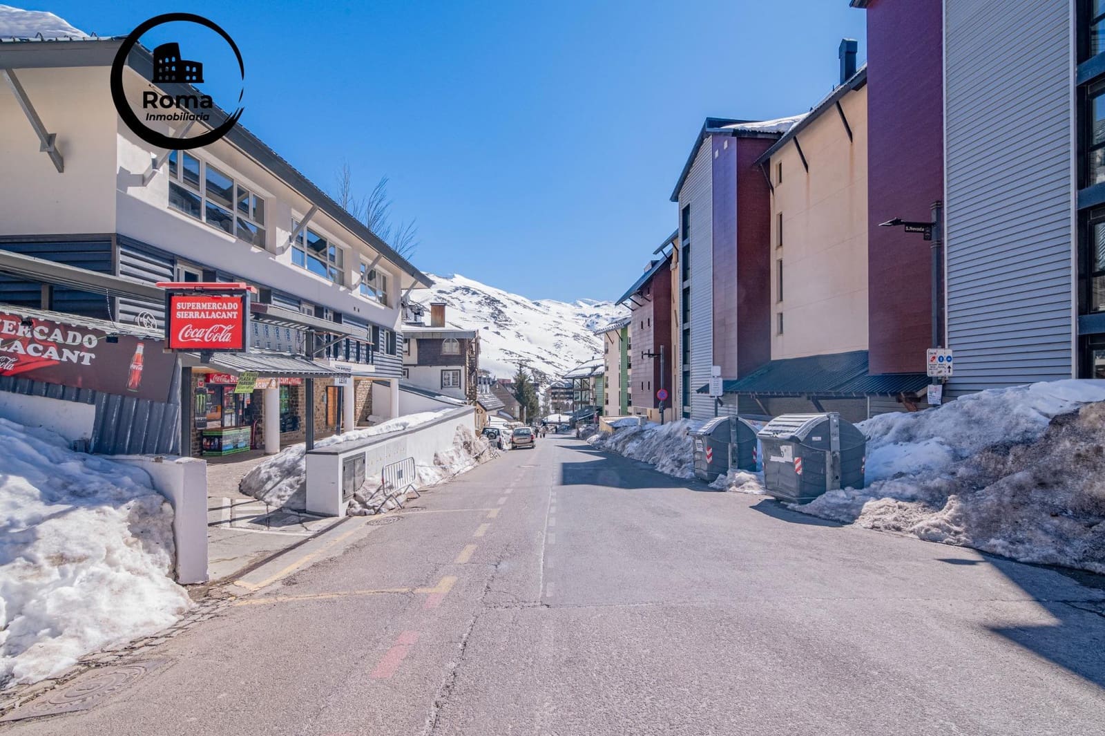 2 bedroom Flat for sale in Sierra Nevada with pool garage - € 168,000 (Ref: 9748124)