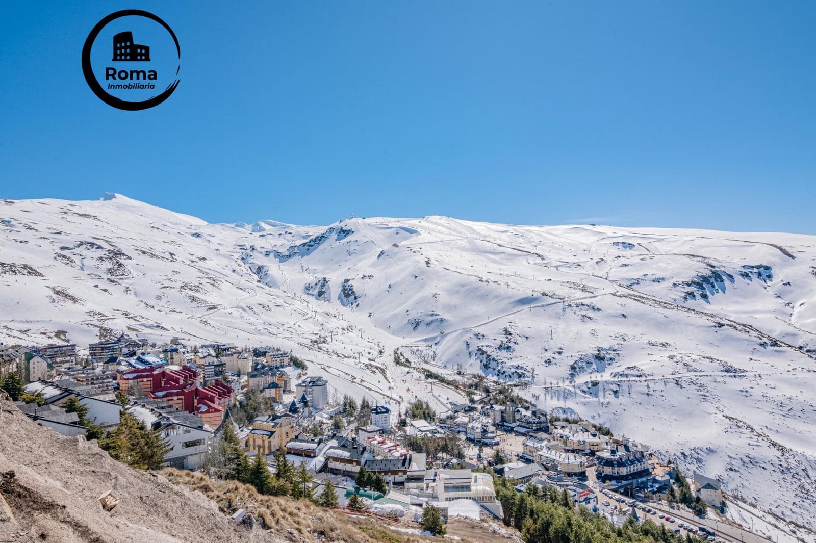 2 bedroom Flat for sale in Sierra Nevada with pool garage - € 168,000 (Ref: 9748124)