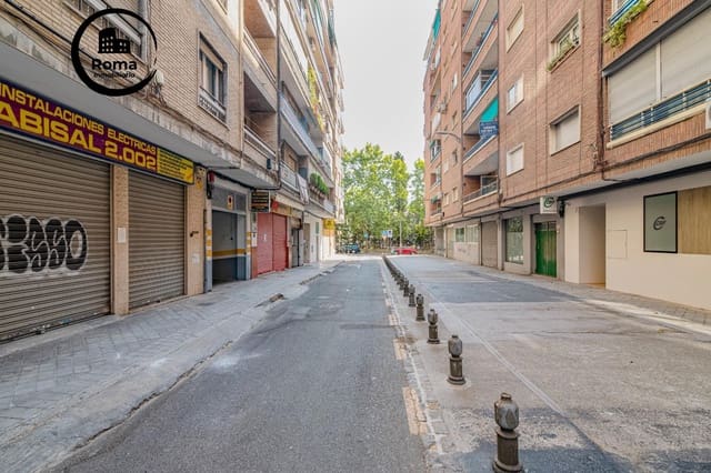 Bedrift til salgs i Camino de Ronda - Rosaleda, Granada by med garasje - € 350 000 (Ref: 9748126)