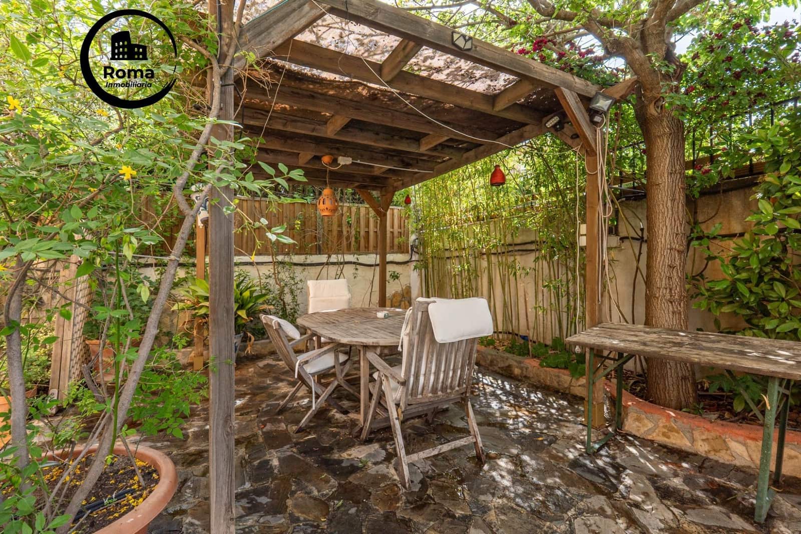 Chalet de 3 habitaciones en La Zubia en venta con piscina garaje - 350.000 € (Ref: 9748127)