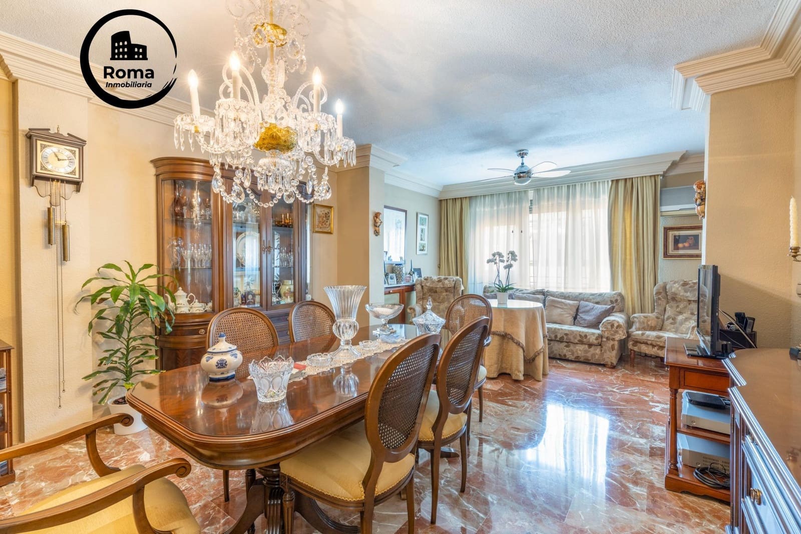 5 bedroom Flat for sale in Granada city - € 395,000 (Ref: 9748128)