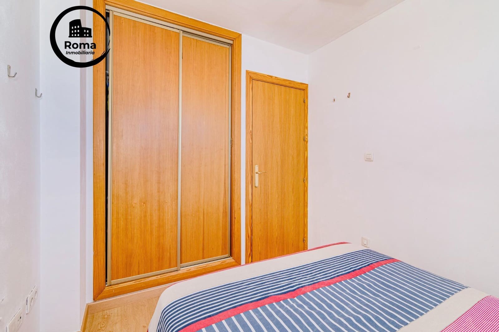 2 bedroom Flat for sale in Sierra Nevada with pool garage - € 168,000 (Ref: 9748135)