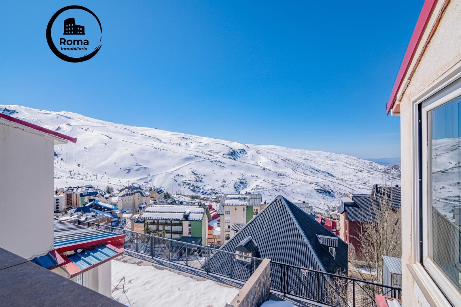 2 bedroom Flat for sale in Sierra Nevada with pool garage - € 168,000 (Ref: 9748135)